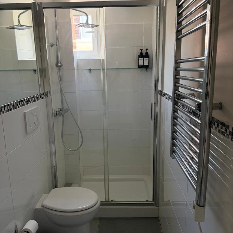 Klee House Trastevere - Appartamento con 2 Camere da Letto - 10