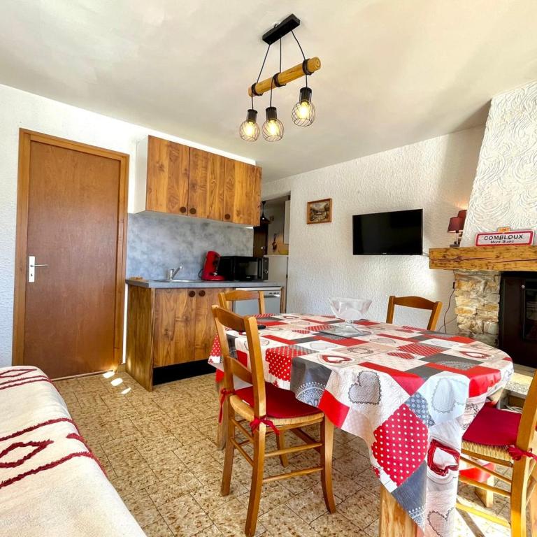Vue Mont-Blanc et Pistes à pied à Combloux - Appartement - 3