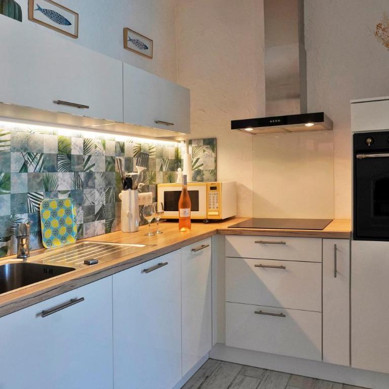Ferienhaus Rafalenadjan, ideal für Familien, eigener Pool, schöne Terrasse, eigener Parkplatz by Riviera Homelife Management - Casa - 8