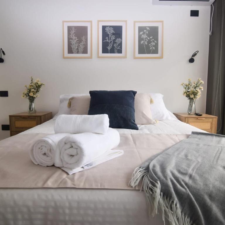 Spacious 2BR Apt Top Las Condes Location - Apartamento - 13