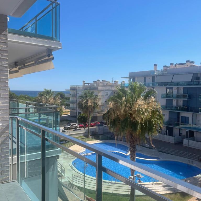 Confortable apartamento con vista al mar en Cambrils playa Esquirol - Appartement 3 Chambres - 1