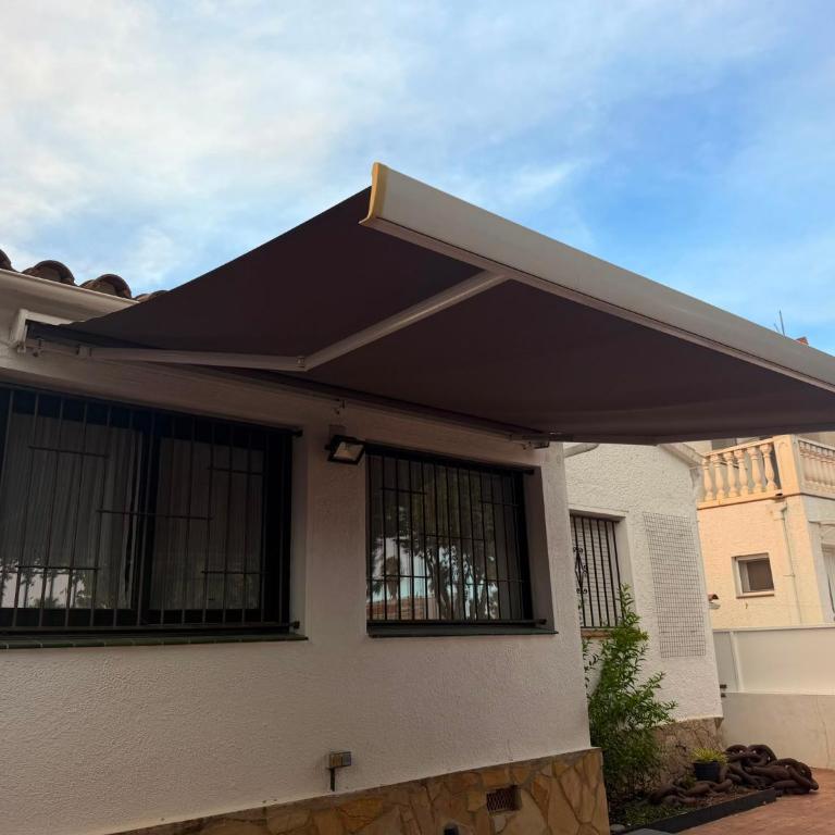 Empuriabrava Byblos Acogedora casa con jardín privado y piscina comunitaria en Empuriabrava Costa Brava - Casa de 2 dormitorios - 38