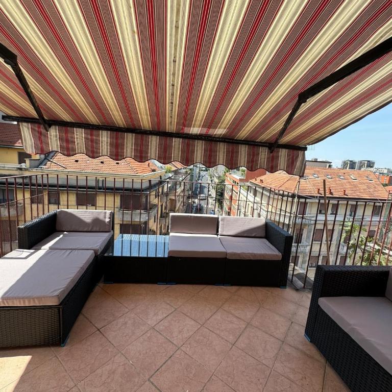 Milan, Terrace and Skyline, 15 min from city center - Two-Bedroom Apartment - 17
