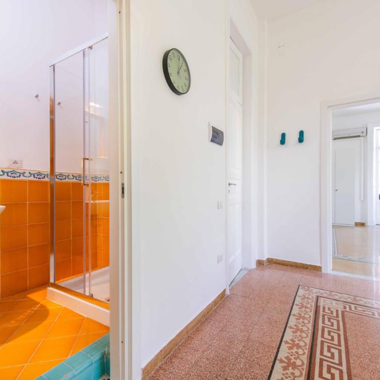 BLUE PROMENADE Sea View APARTMENTS - Camera Familiare con Vista Mare Laterale - 15