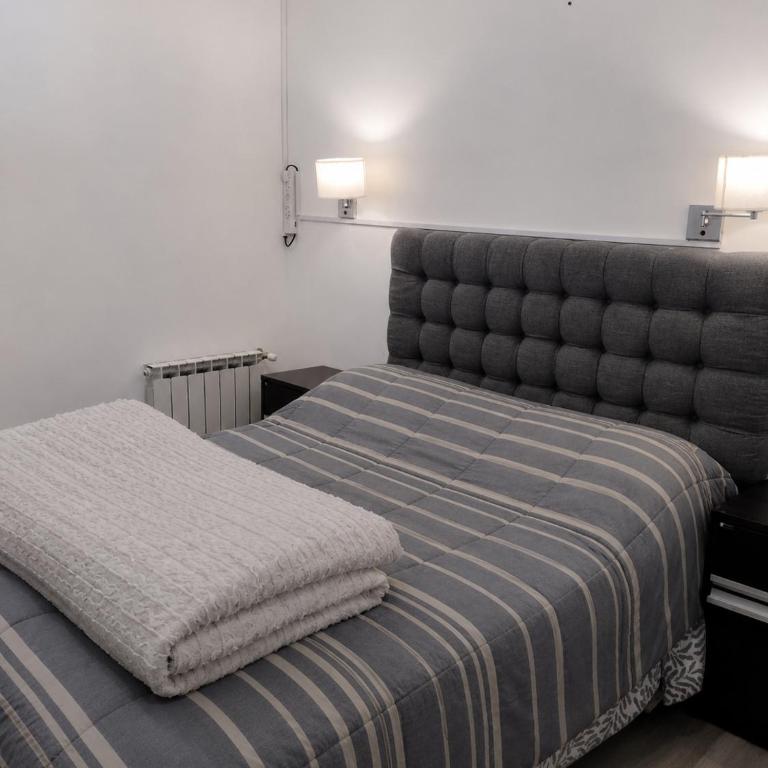 Departamento Familiar con Balcón y Estacionamiento Gratuito - One-Bedroom Apartment - 20