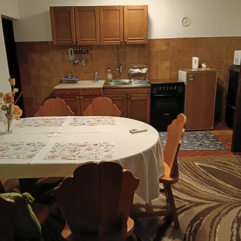 Iva - One-Bedroom Apartment - 15