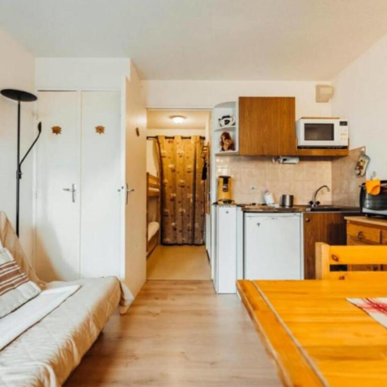 Studio avec balcon et parking privé - Studio - 2