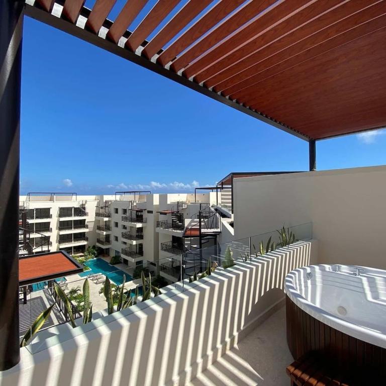 Apt with Private Terrace and Jacuzzi in Aldea Zama - Apartamento - 2