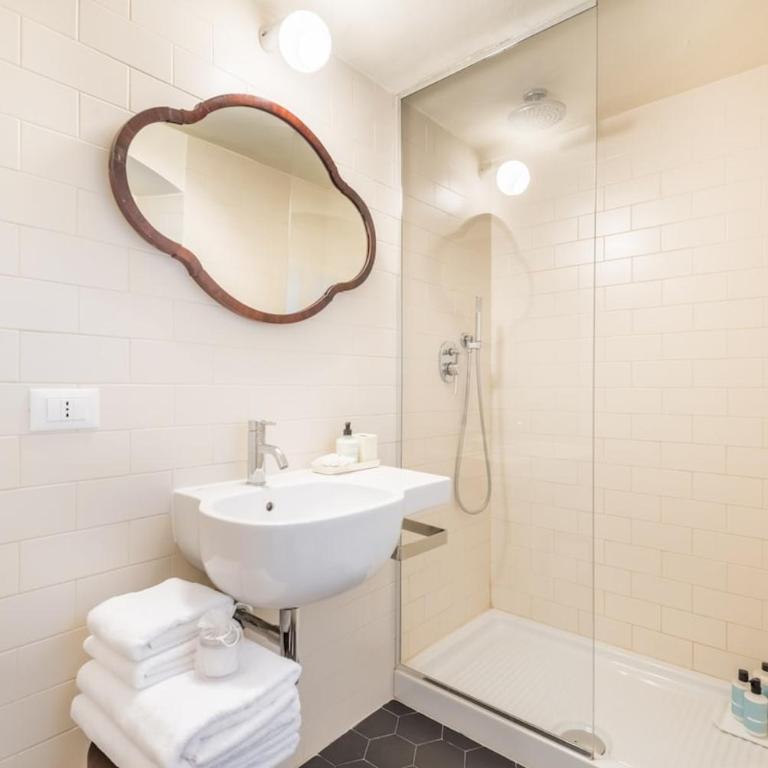 Charming on the River - Appartamento con 2 Camere da Letto - 13
