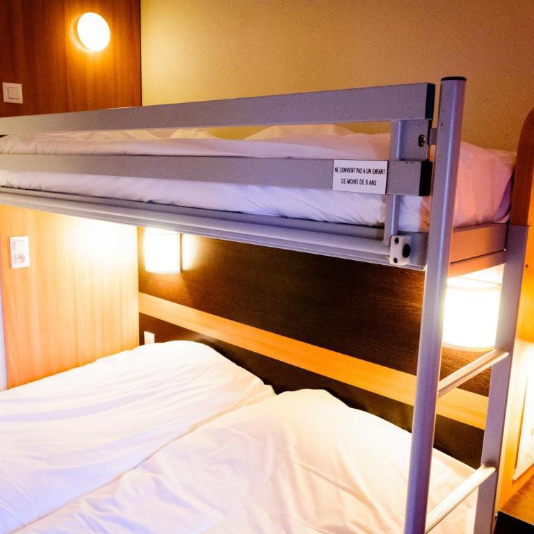 Première Classe Annemasse Ville La Grand - Chambre Triple avec 3 Lits Simples - 9