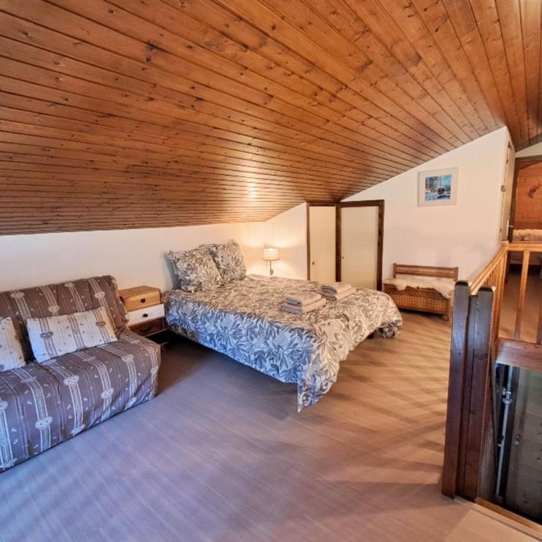 Bright apartment in the village center - Apartment - 7