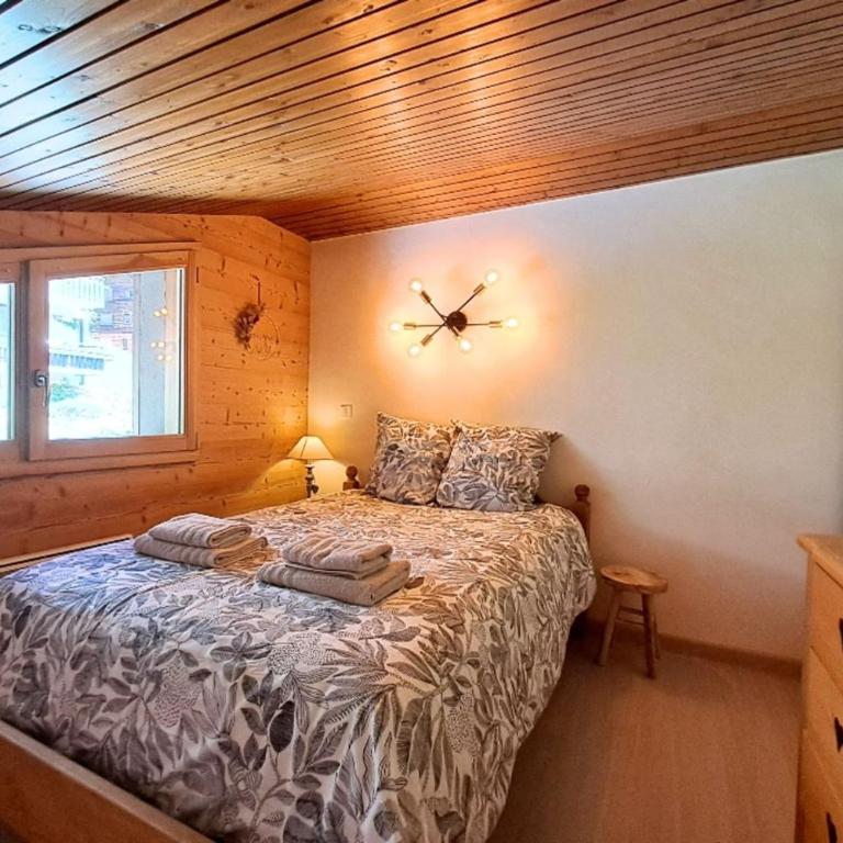 Bright apartment in the village center - Apartment - 10