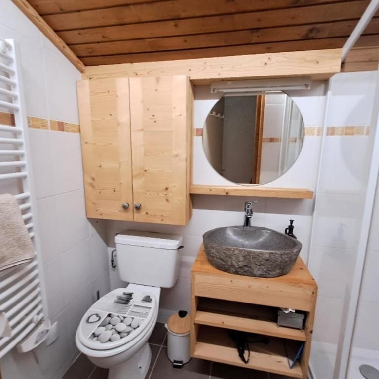 Bright apartment in the village center - Apartment - 12