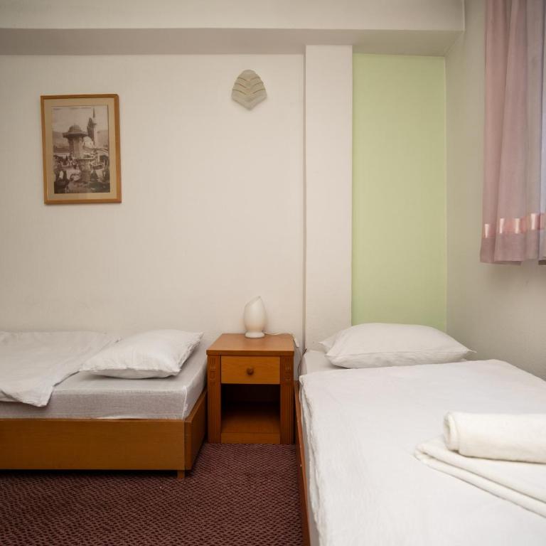Hotel Ferijalac - Porodična Soba - 5