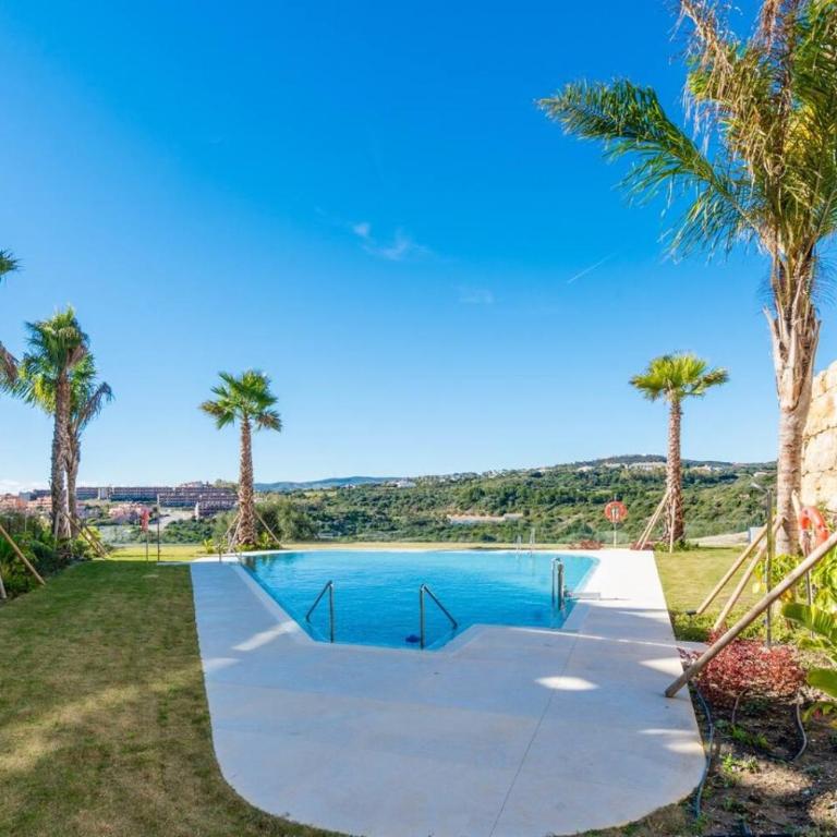 Luxury 2BR in Camarate Hills - Pool and Garden - Apartment - 3