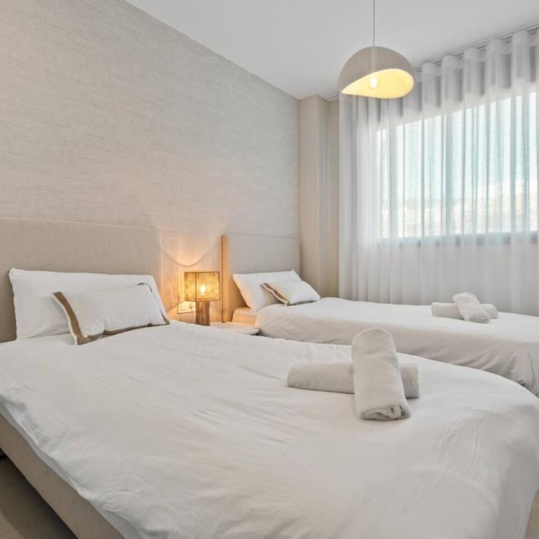Luxury 2BR in Camarate Hills - Pool and Garden - Apartment - 5