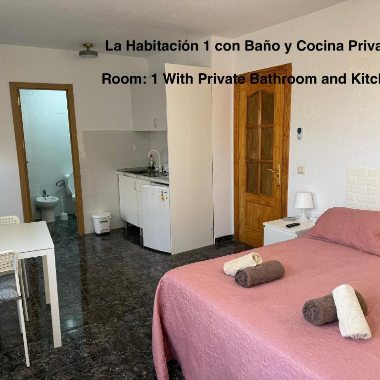 Almeria Centro habitacion privada en apartamento compartido - Deluxe Double Room - 1
