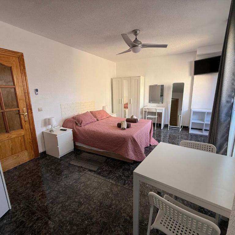 Almeria Centro habitacion privada en apartamento compartido - Deluxe Double Room - 19