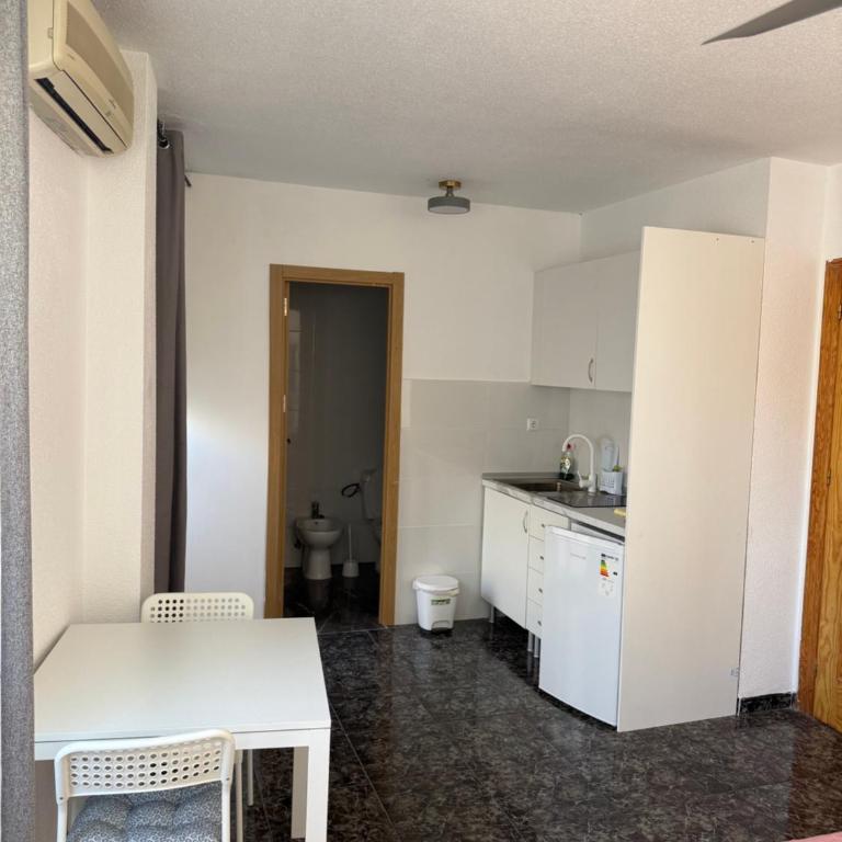 Almeria Centro habitacion privada en apartamento compartido - Deluxe Double Room - 20