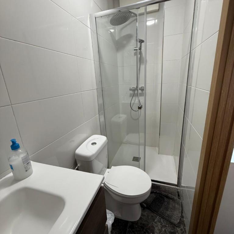 Almeria Centro habitacion privada en apartamento compartido - Double Room with Private Bathroom - 14