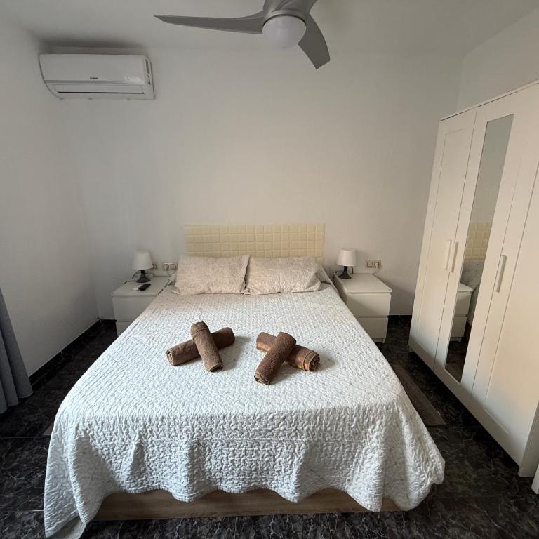 Almeria Centro habitacion privada en apartamento compartido - Double Room with Private Bathroom - 3