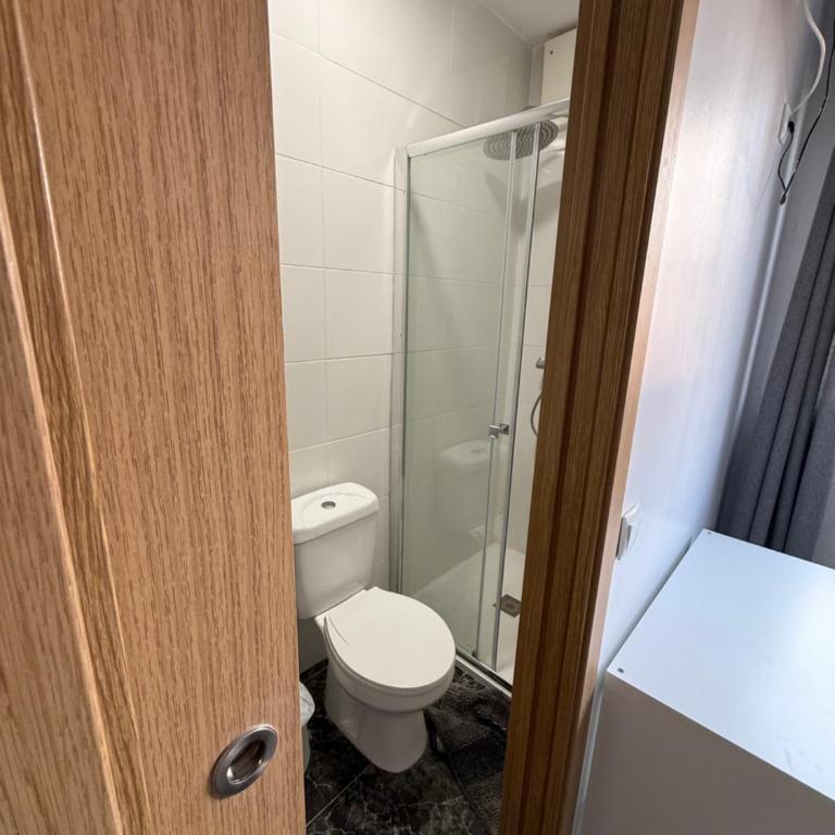 Almeria Centro habitacion privada en apartamento compartido - Double Room with Private Bathroom - 4