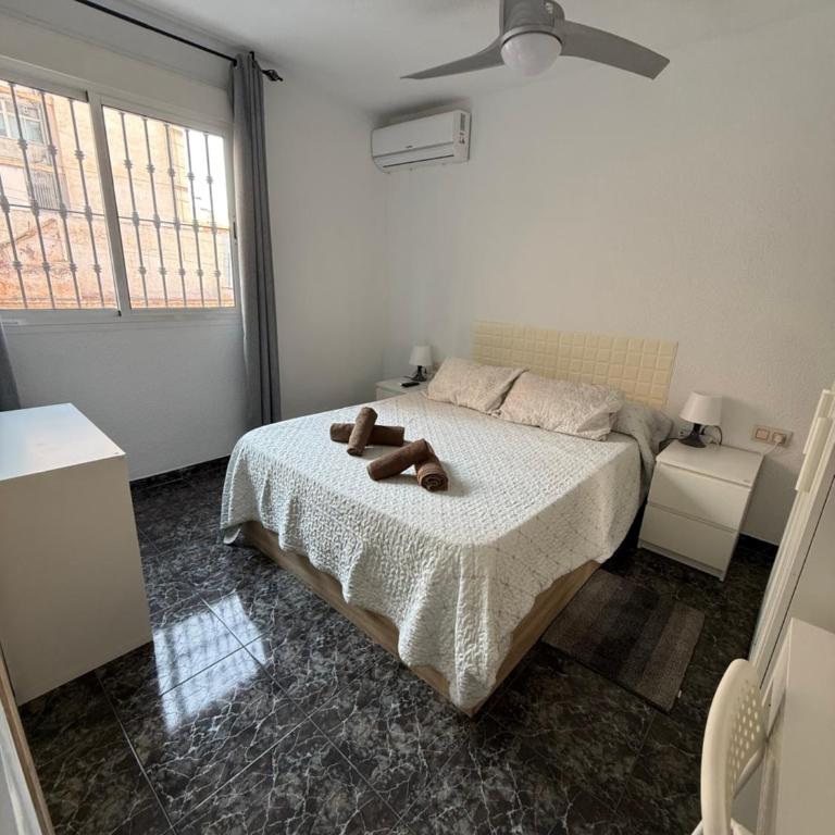 Almeria Centro habitacion privada en apartamento compartido - Double Room with Private Bathroom - 15
