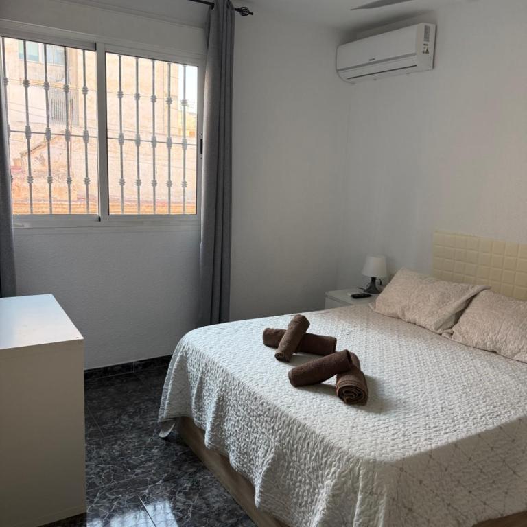 Almeria Centro habitacion privada en apartamento compartido - Double Room with Private Bathroom - 24