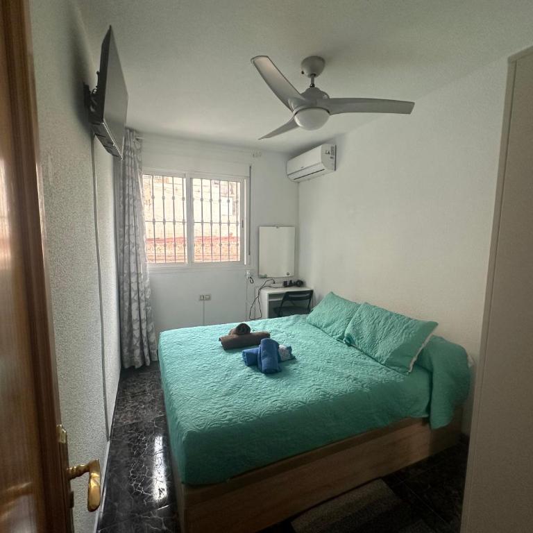 Almeria Centro habitacion privada en apartamento compartido - Standard Double Room with Fan - 10