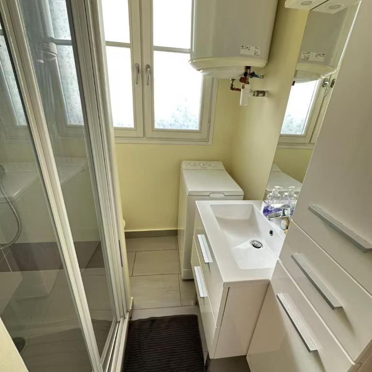 Canal Saint-Martin - Gare de l'Est-Apartment for 4 people - Apartment mit 1 Schlafzimmer - 4