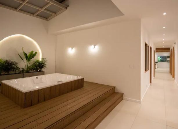 Amplio apartamento 4 habitaciones, jacuzzi y aire Poblado, Medellín - Apartment - 48