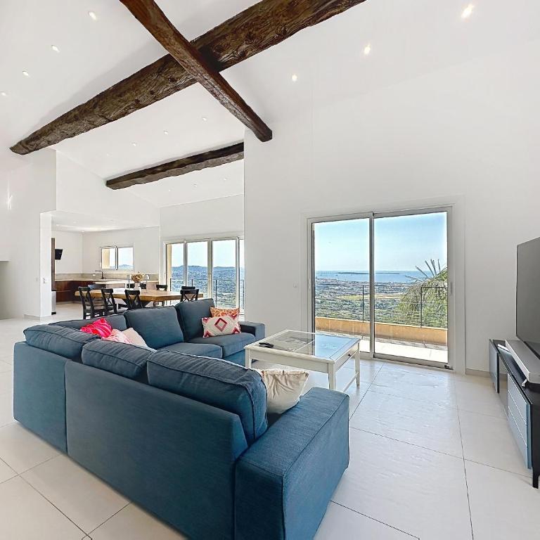 Amazing sea view Villa near Cannes, Pool, 5 bedrooms, 4 bathrooms - Villa - 7