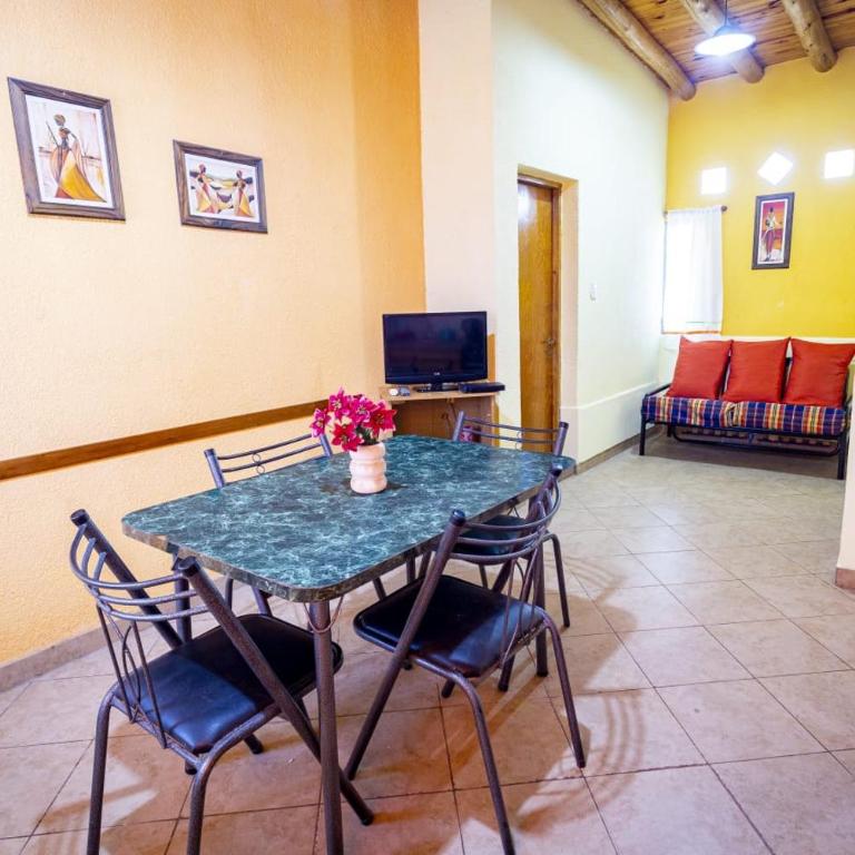 Cabañas Familiares - Parrilla, Parrilla y Viñedos - Habitación Triple - 4