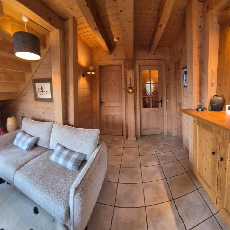 Chalet Beauregard à mi-chemin entre la Clusaz et le Grand Bornand - Chalet 3 Chambres - 2