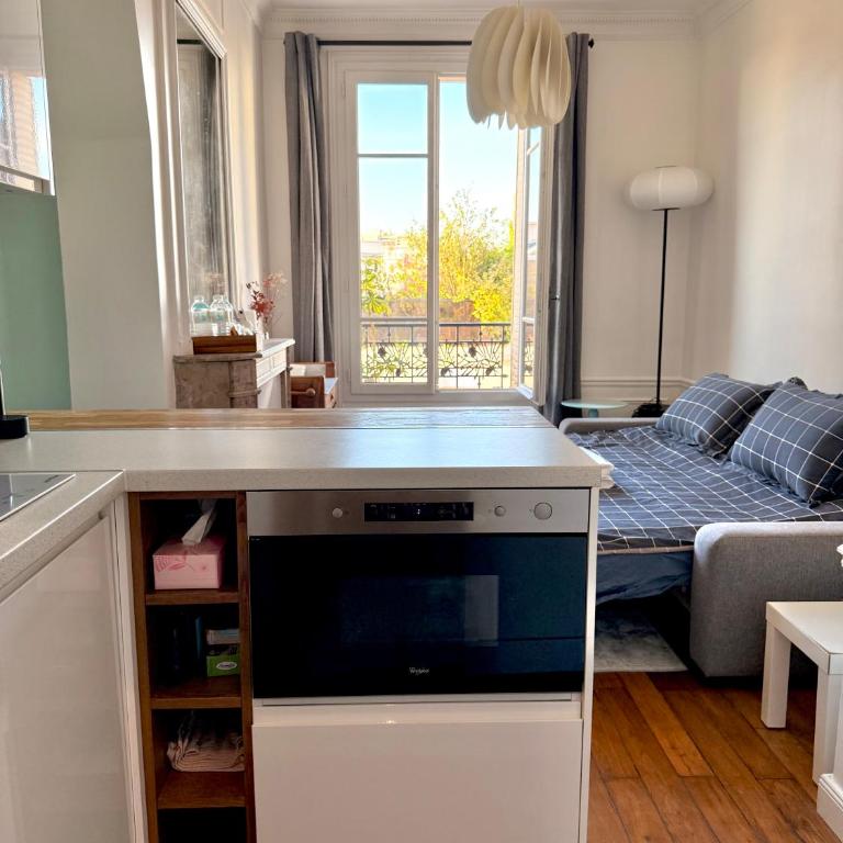 Magnifique studio vue sur la Tour Eiffel - Appartement 1 Chambre - 10