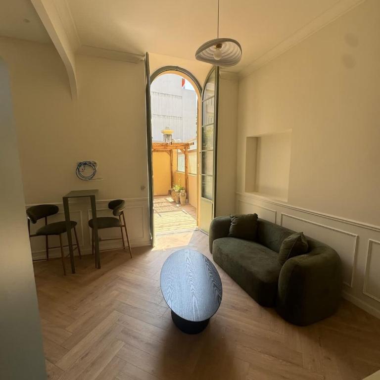 Magnifique studio avec grande terrasse - Appartement - 6