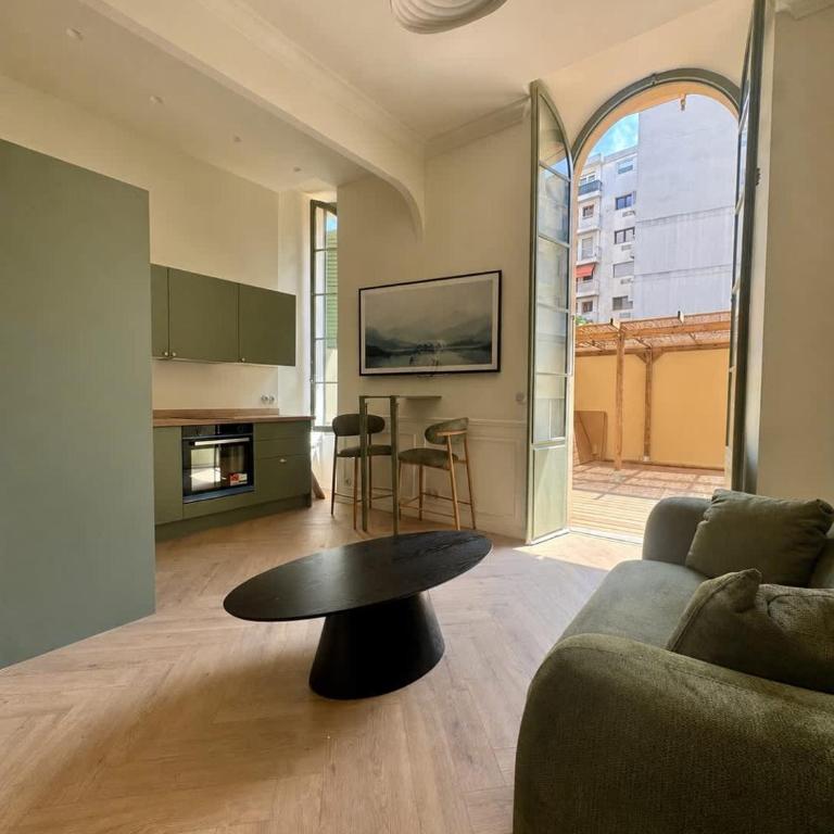Magnifique studio avec grande terrasse - Appartement - 12