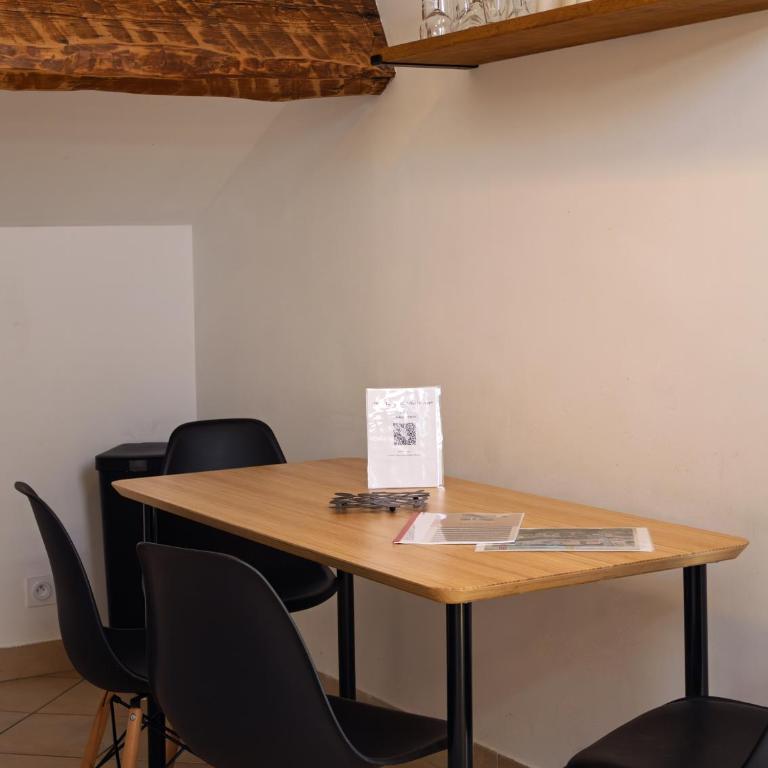 SOLÉA Deux pièces Golfe Juan 2 à 4 personnes Plage à 5 min - Appartement 1 Chambre - 15