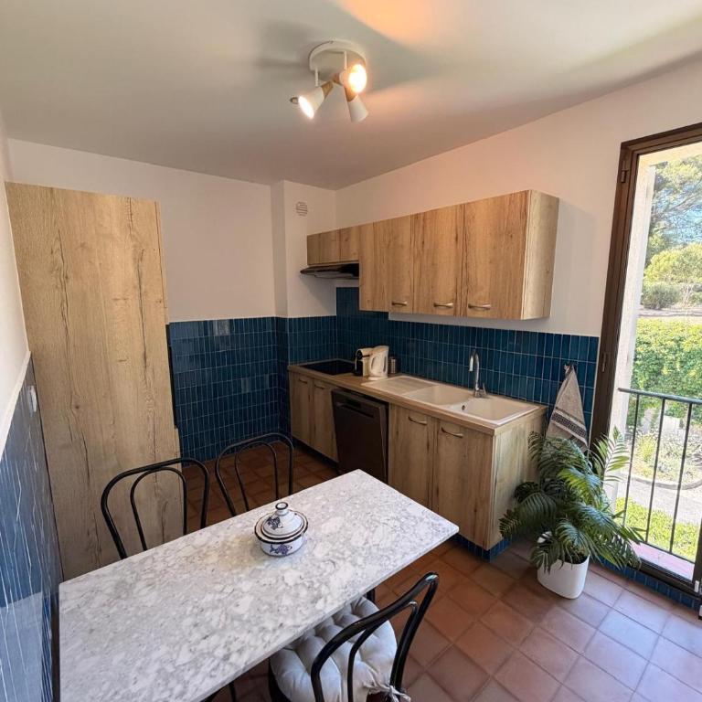 Peaceful Riviera flat with pool tennis and terrace - Appartement 2 Chambres - 10