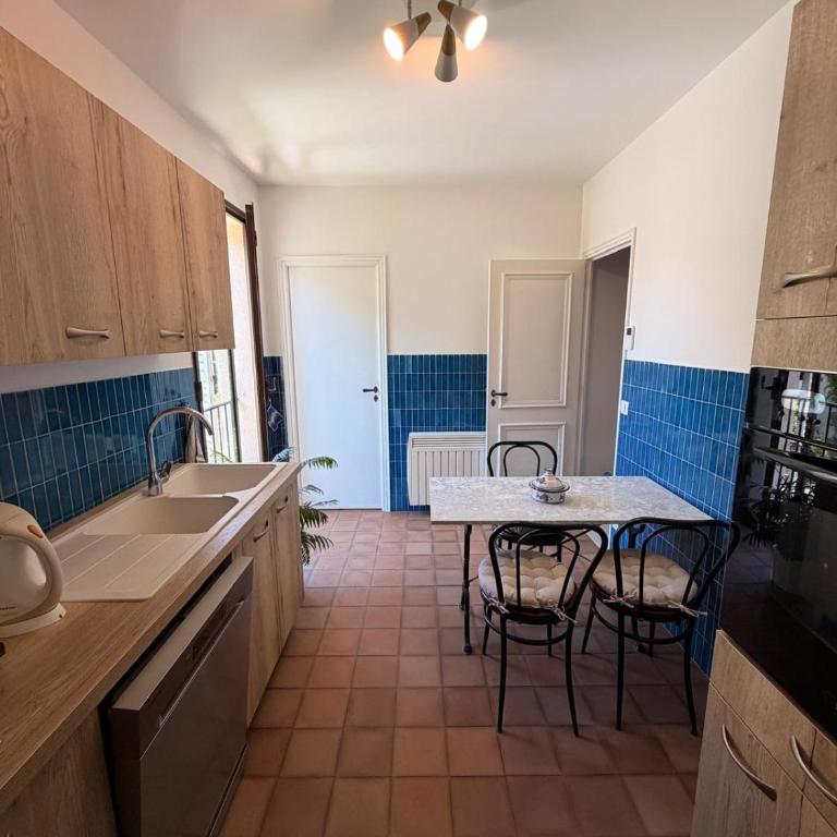 Peaceful Riviera flat with pool tennis and terrace - Appartement 2 Chambres - 12