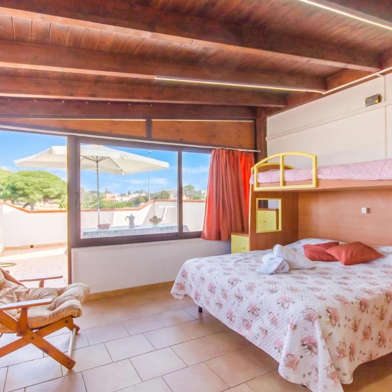 Villa Marzia With Garden And Near The Sea - Happy Rentals - Villa con Piscina Privata - 9