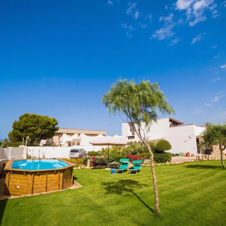 Villa Marzia With Garden And Near The Sea - Happy Rentals - Villa con Piscina Privata - 10