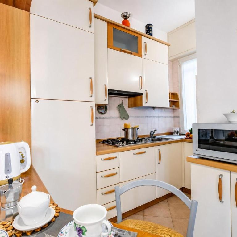Gabri By The Sea with Balcony and Shared Garden - Happy Rentals - Appartamento con Balcone - 4