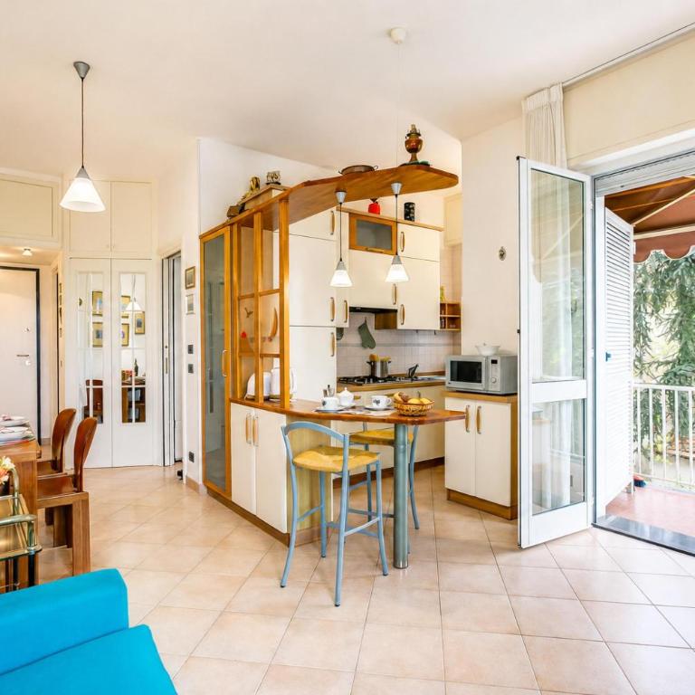 Gabri By The Sea with Balcony and Shared Garden - Happy Rentals - Appartamento con Balcone - 11