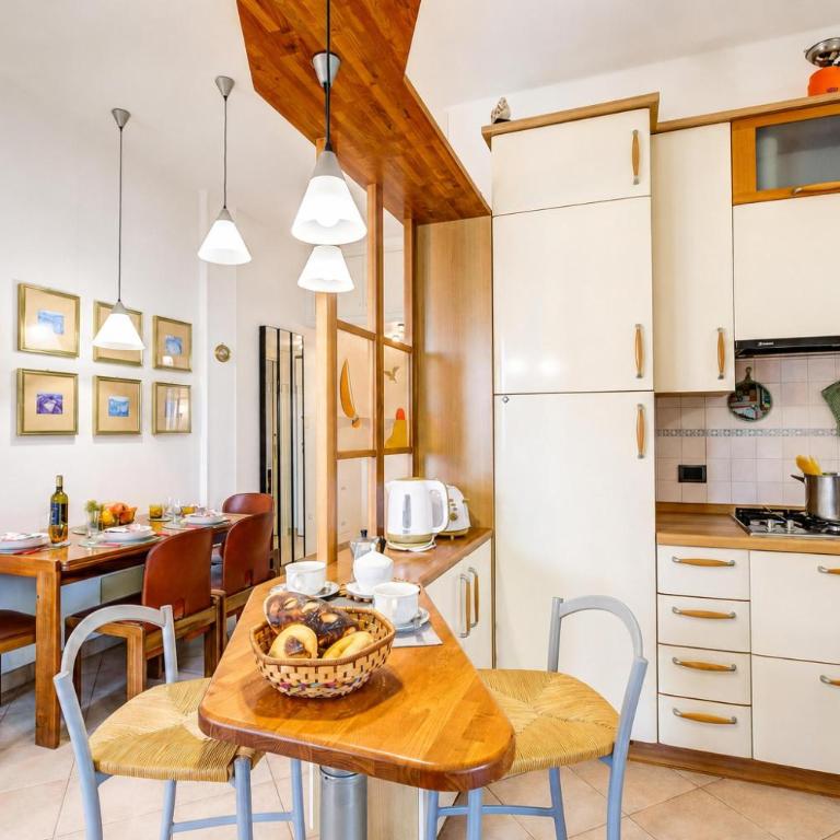 Gabri By The Sea with Balcony and Shared Garden - Happy Rentals - Appartamento con Balcone - 14