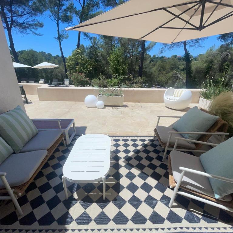 La villa des Carriers - maison avec piscine, 10 min mer - Villa - 17