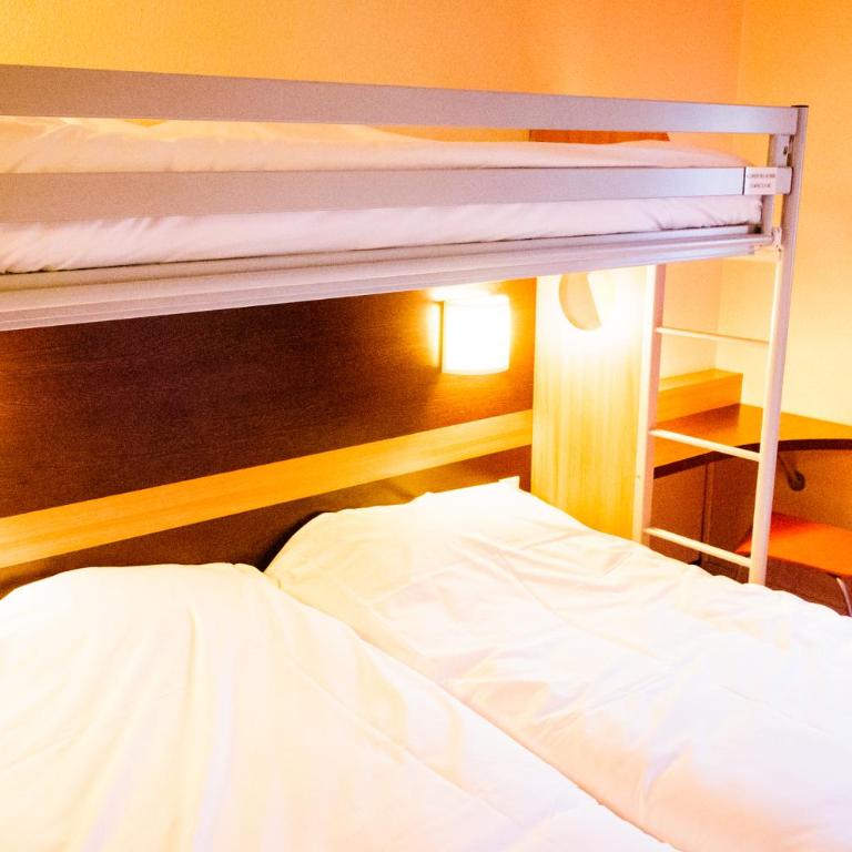 Première Classe Annemasse Ville La Grand - Chambre Triple avec 3 Lits Simples - 10