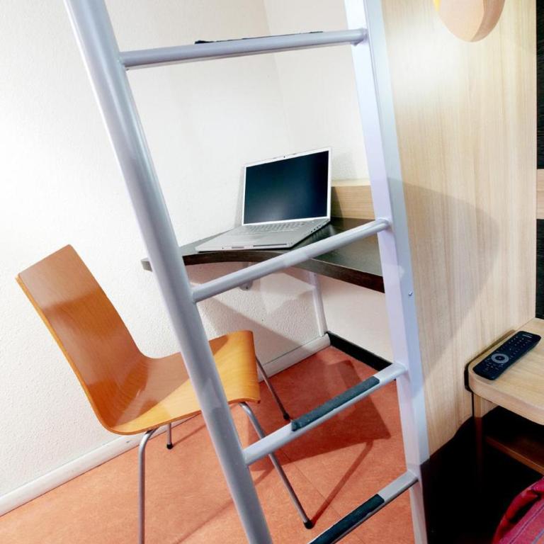 Première Classe Annemasse Ville La Grand - Chambre Triple avec 3 Lits Simples - 11