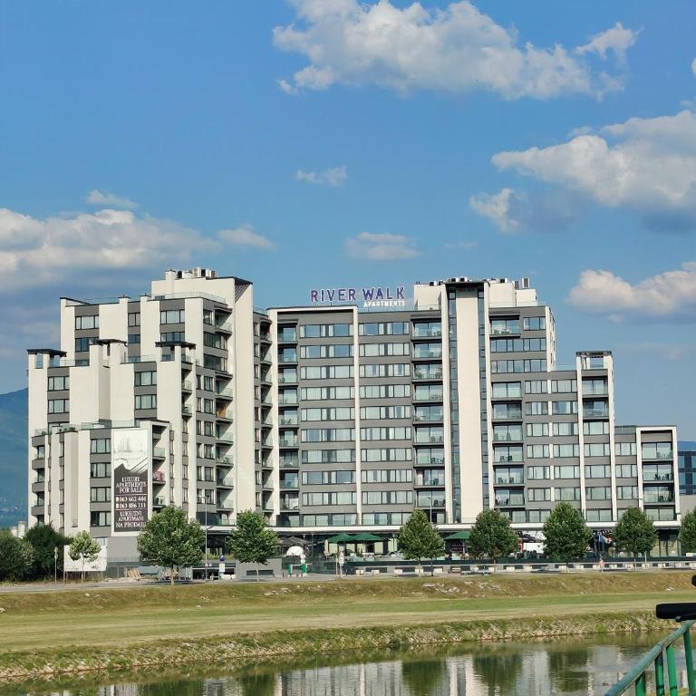 Modern Riverside Apartment - Apartman s 1 Spavaćom Sobom i Pogledom na Bazen - 2