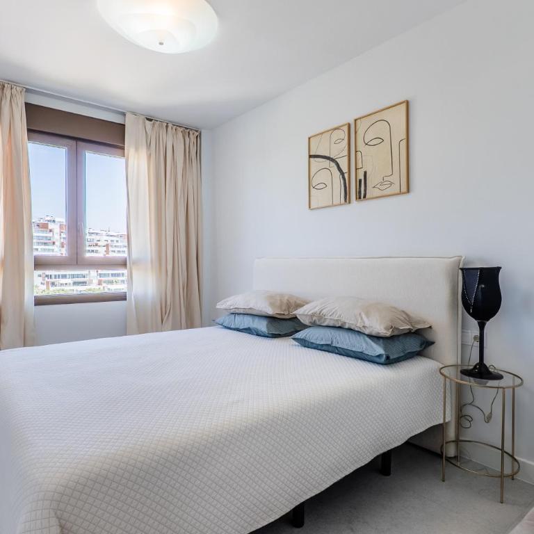 Modern 2BR Apt with Sea View - Apartamento de 2 dormitorios con terraza - 9